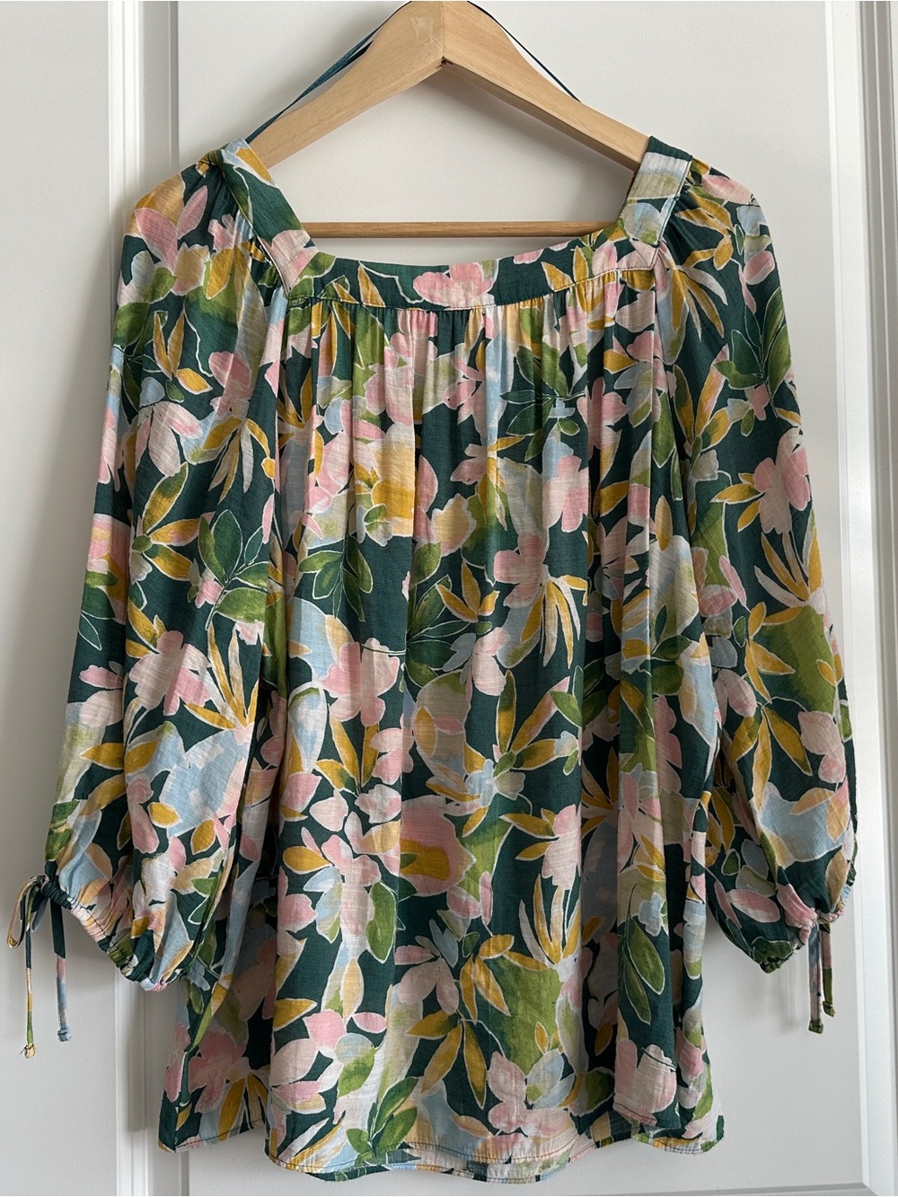 Lauren Conrad Floral Blouse Green Yellow Pink Top Medium Boho Cottagecore